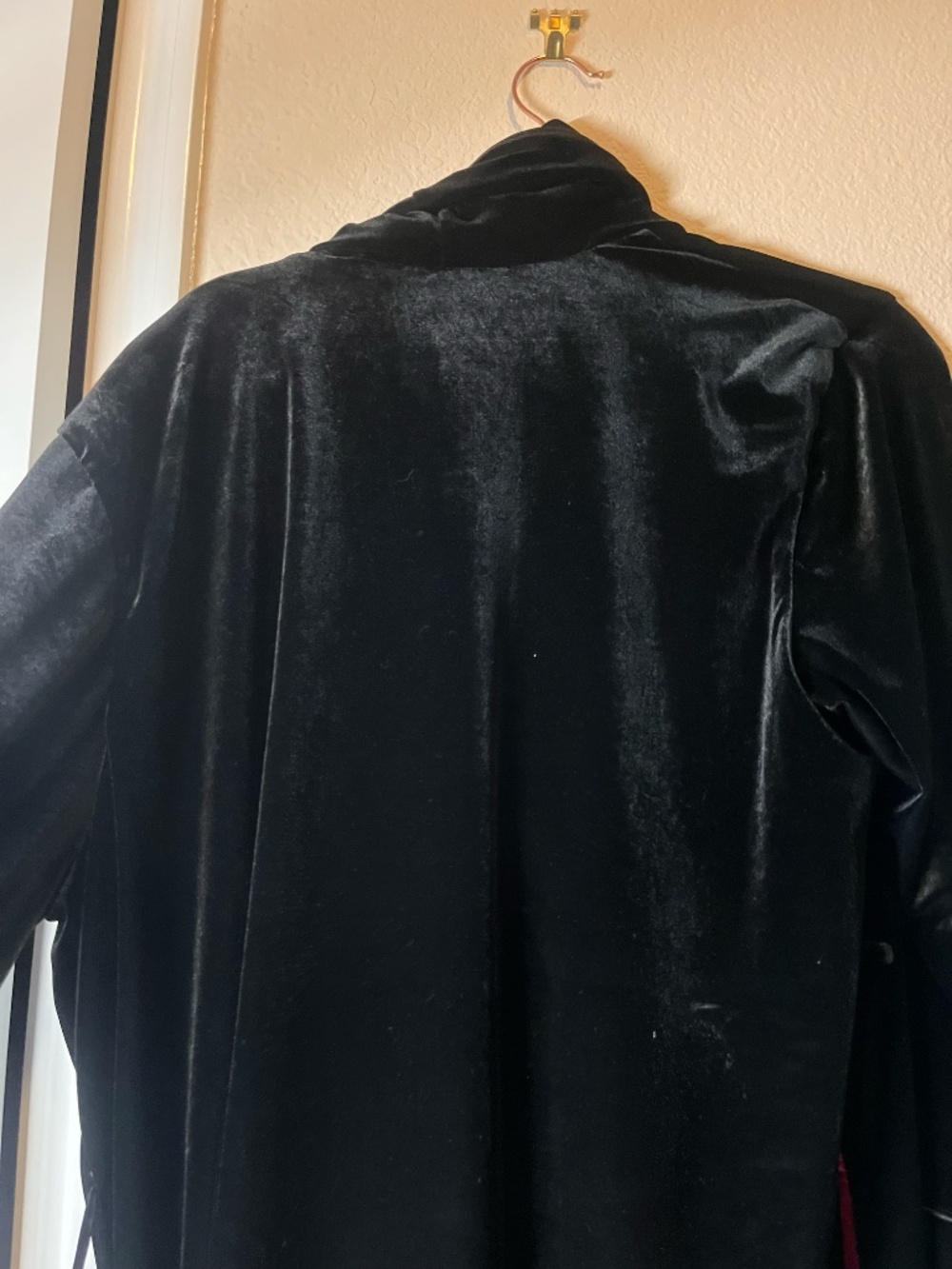 Black Velvet Robe with Red Satin Lining Soma L/XL - Picture 4 of 6